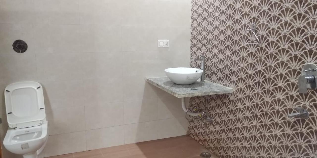 Hotel Radha Rani Mahal Khajurāho Esterno foto